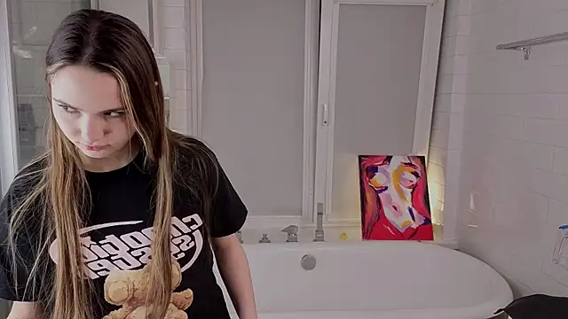 LeenaPuita online show from February 2026 06:28:01 PM