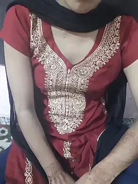 Snapshot of Madhubala_singh chatting on December 2025 03:01:01 AM Madhubala singh online show from December 2025 03:01:01 AM