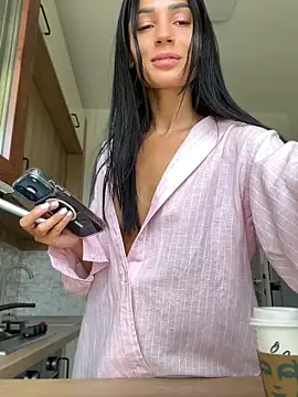 Snapshot of VickyM99 chatting on June 2026 11:46:02 AM VickyM99 online show from June 2026 11:46:02 AM