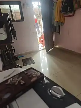 Lailamajnu1996 online show from February 2026 05:03:02 AM