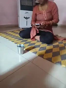 Lailamajnu1996 online show from February 2026 07:43:02 AM