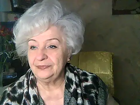 Snapshot of ValeriaKroww chatting on April 2026 05:10:02 AM ValeriaKroww online show from April 2026 05:10:02 AM