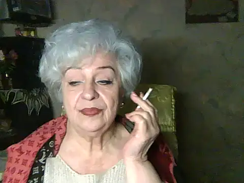 Snapshot of ValeriaKroww chatting on April 2026 05:30:01 PM ValeriaKroww online show from April 2026 05:30:01 PM