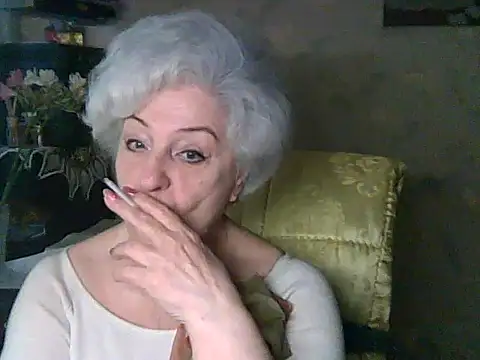 Snapshot of ValeriaKroww chatting on May 2026 05:57:02 AM ValeriaKroww online show from May 2026 05:57:02 AM