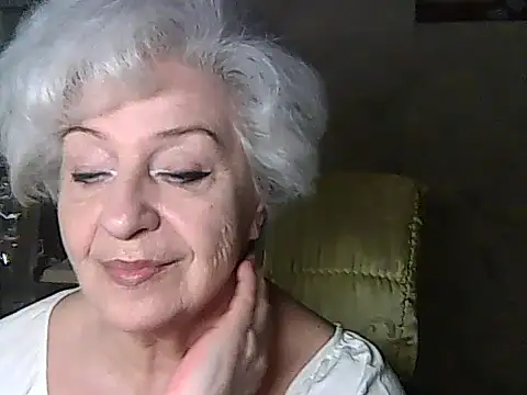 Snapshot of ValeriaKroww chatting on May 2026 06:51:02 AM ValeriaKroww online show from May 2026 06:51:02 AM