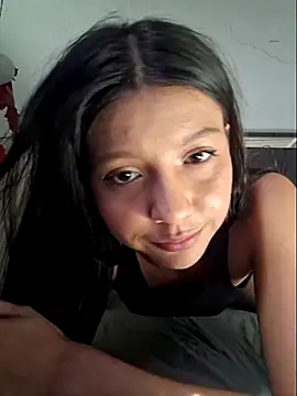 Snapshot of charlloteevans chatting on November 2025 07:13:02 PM charlloteevans online show from November 2025 07:13:02 PM