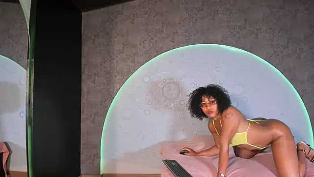 Snapshot of Shanelsmith chatting on February 2026 10:17:01 PM Shanelsmith online show from February 2026 10:17:01 PM