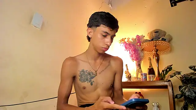 lucian davii online show from December 2025 05:55:02 PM