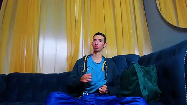 ZyroNight online show from January 2026 01:46:01 PM