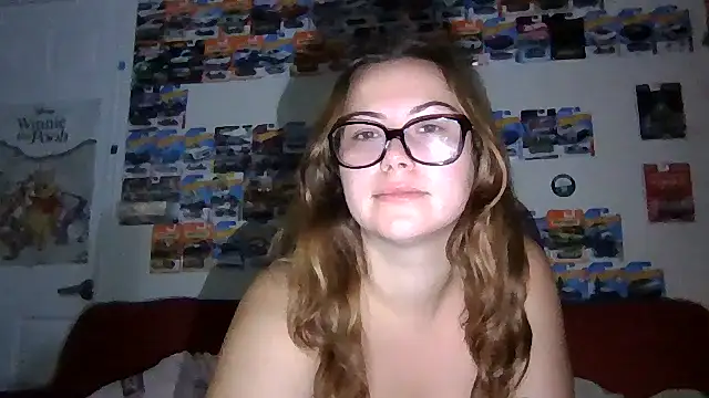 FreakyDreama online show from November 2025 11:59:02 PM