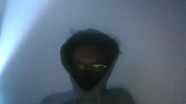 Snapshot of SpacedDozen chatting on November 2025 06:13:01 AM SpacedDozen online show from November 2025 06:13:01 AM