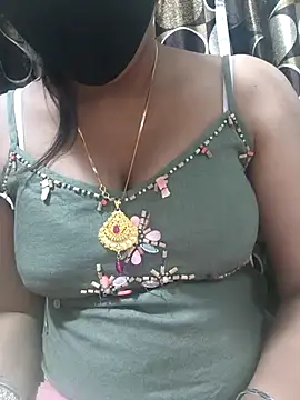 Snapshot of collagesonam chatting on November 2025 03:22:02 PM collagesonam online show from November 2025 03:22:02 PM