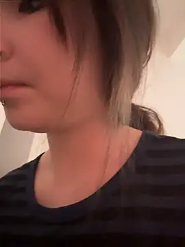 Lissssssa online show from April 2026 01:12:02 PM