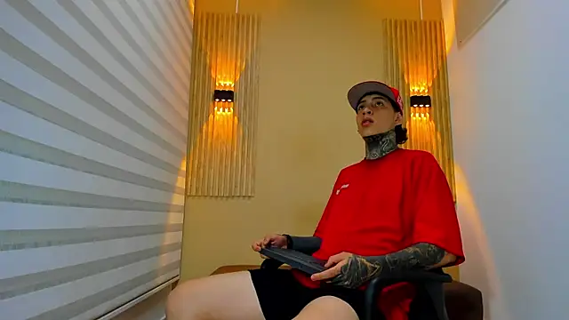 DANTE ARMSTRONG online show from November 2025 03:49:01 AM