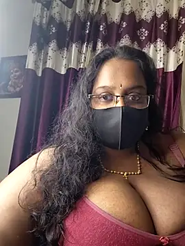 hootypriya online show from June 2026 05:35:02 PM
