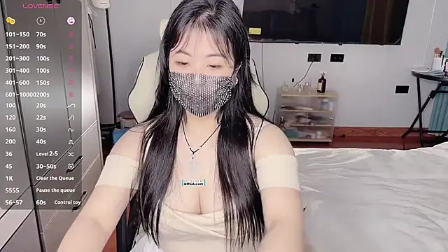 Snapshot of Chayka_21 chatting on November 2025 01:12:02 PM Chayka 21 online show from November 2025 01:12:02 PM