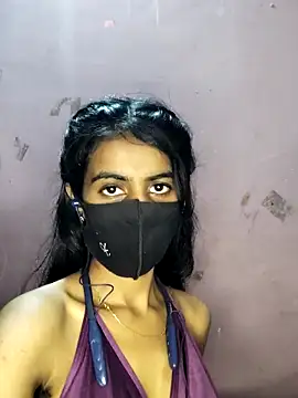 Snapshot of Thaper_Meera2 chatting on April 2026 08:47:01 PM Thaper Meera2 online show from April 2026 08:47:01 PM