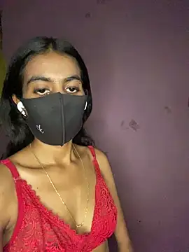 Snapshot of Thaper_Meera2 chatting on May 2026 06:06:01 PM Thaper Meera2 online show from May 2026 06:06:01 PM