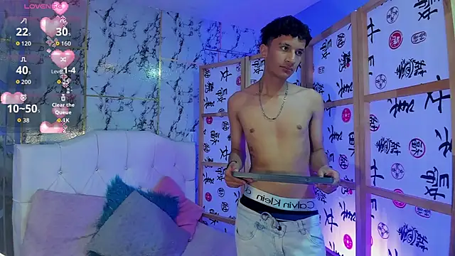 Elian Julian online show from November 2025 01:03:02 AM