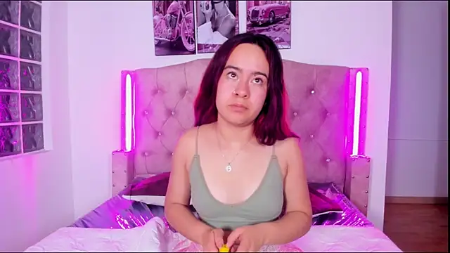 Snapshot of Zenith_moon chatting on November 2025 11:16:02 PM Zenith moon online show from November 2025 11:16:02 PM