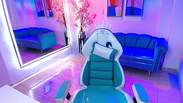 Snapshot of Alondra_gomexxx chatting on November 2025 03:29:02 AM Alondra gomexxx online show from November 2025 03:29:02 AM