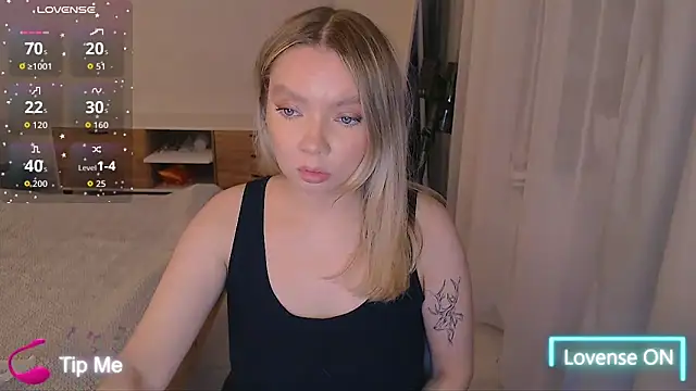 PolinaXXXXJones online show from December 2025 07:40:02 PM