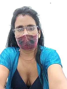 sanjana077 online show from February 2026 04:52:01 AM