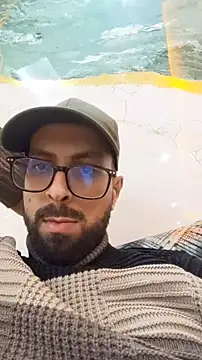 Snapshot of Badikarde chatting on November 2025 05:56:02 PM Badikarde online show from November 2025 05:56:02 PM