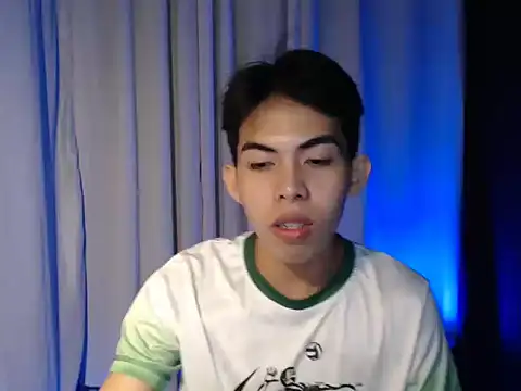 Urhotsilverboy online show from March 2026 02:45:02 PM