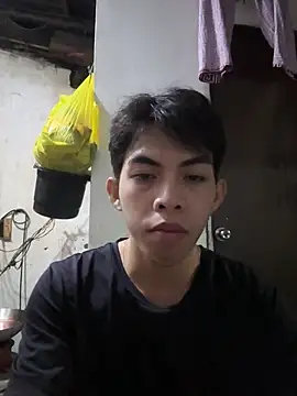 Urhotsilverboy online show from March 2026 07:19:02 PM