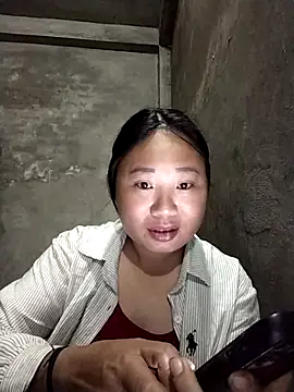 Snapshot of MINSSA502 chatting on April 2026 10:08:02 PM MINSSA502 online show from April 2026 10:08:02 PM
