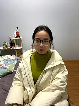 Hmm 0303 online show from November 2025 02:43:02 PM