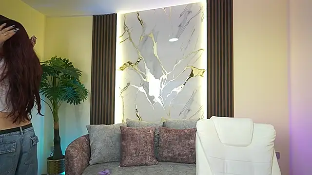 TessaaFox online show from December 2025 11:52:01 AM