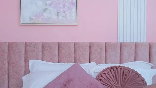 Snapshot of Isabelaclark_ chatting on December 2025 05:51:02 PM Isabelaclark online show from December 2025 05:51:02 PM