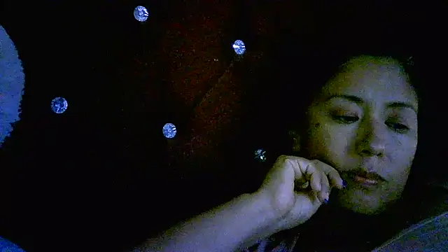 Zulreyna online show from April 2026 03:55:01 AM