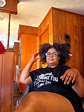 Snapshot of Oya_Rae73 chatting on November 2025 07:03:01 PM Oya Rae73 online show from November 2025 07:03:01 PM