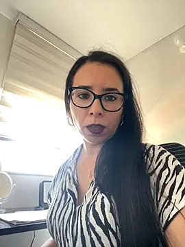 Vicky ro online show from November 2025 08:09:02 PM