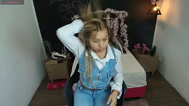 Snapshot of AriannaFox_ chatting on November 2025 12:05:02 PM AriannaFox online show from November 2025 12:05:02 PM