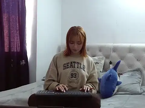 Snapshot of Carolinapinnkman chatting on January 2026 01:48:02 PM Carolinapinnkman online show from January 2026 01:48:02 PM