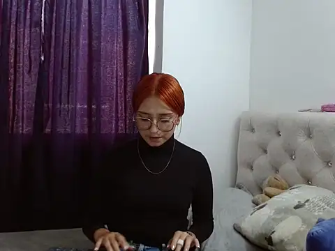 Snapshot of Carolinapinnkman chatting on March 2026 08:15:01 PM Carolinapinnkman online show from March 2026 08:15:01 PM