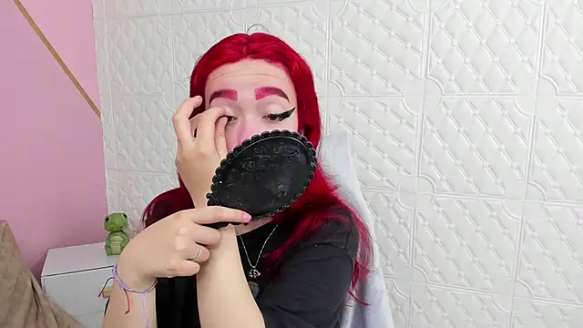 Snapshot of Dakkotta__ chatting on December 2025 04:29:02 AM Dakkotta online show from December 2025 04:29:02 AM