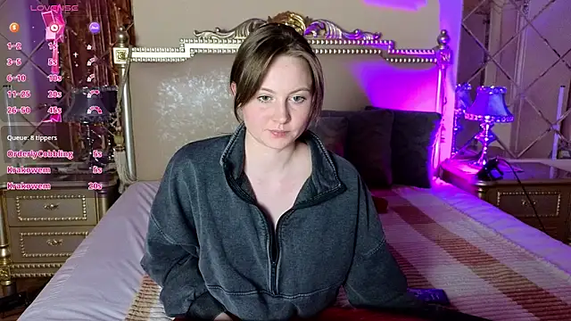 HolyBabyDoll online show from November 2025 11:42:02 PM