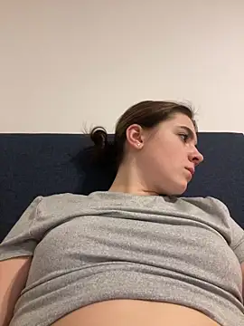 topvibestati online show from November 2025 06:30:02 PM