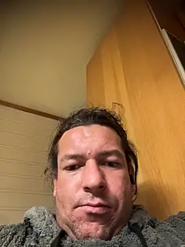 miguel910921 online show from February 2026 08:47:01 PM