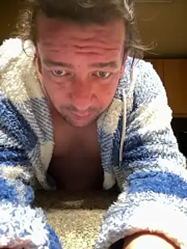 miguel910921 online show from February 2026 12:36:01 AM