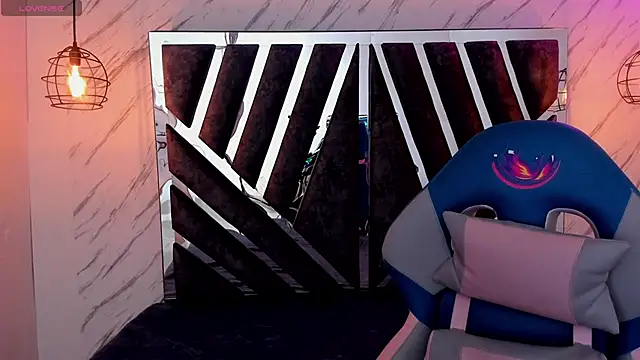 Snapshot of Dulcinea77_ chatting on November 2025 07:57:02 PM Dulcinea77 online show from November 2025 07:57:02 PM