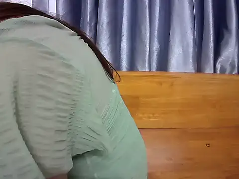 Snapshot of Hatmuaxa chatting on November 2025 07:06:02 AM Hatmuaxa online show from November 2025 07:06:02 AM