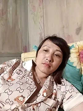 Missa-kute20 online show from April 2026 02:18:02 PM