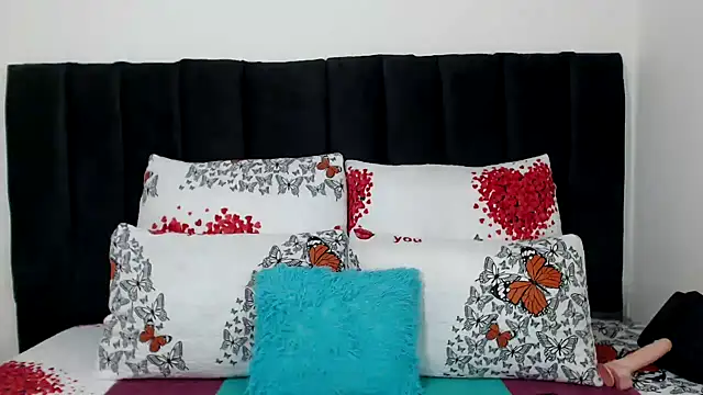 Miss-Berries online show from March 2026 01:22:02 PM