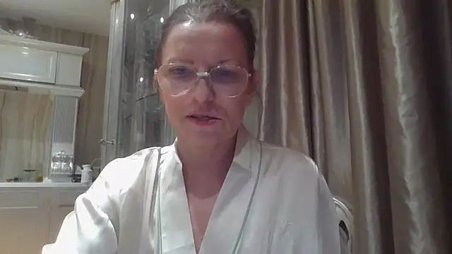 Eva Glad online show from November 2025 08:14:02 AM